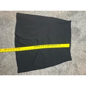 Ingrid & Isabel Everyday Maternity Size M Skort Black Stretchy